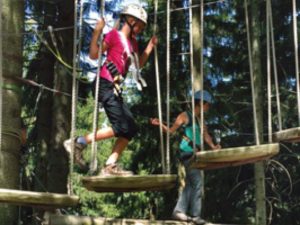 Kletterwald Scheneck - die Freizeitaktivität für Kinder in Augsburg die hoch hinaus wollen