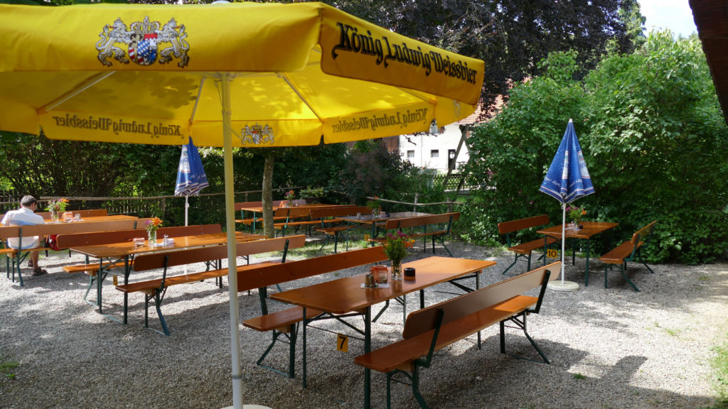 Biergarten - Ferienwohnung Augsburg